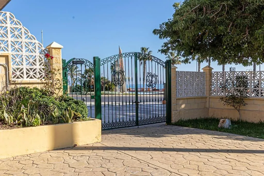 Bright Apt 50 Mt From The Beach Benalmadena