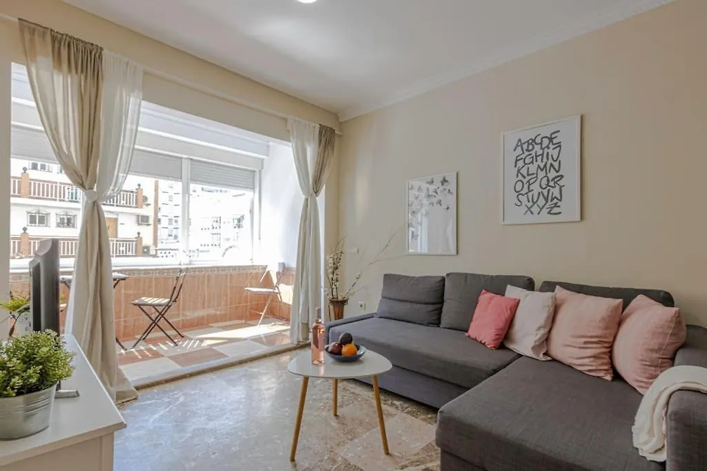 아파트 Bright Apt 50 Mt From The Beach 베날마데나코스타 스페인