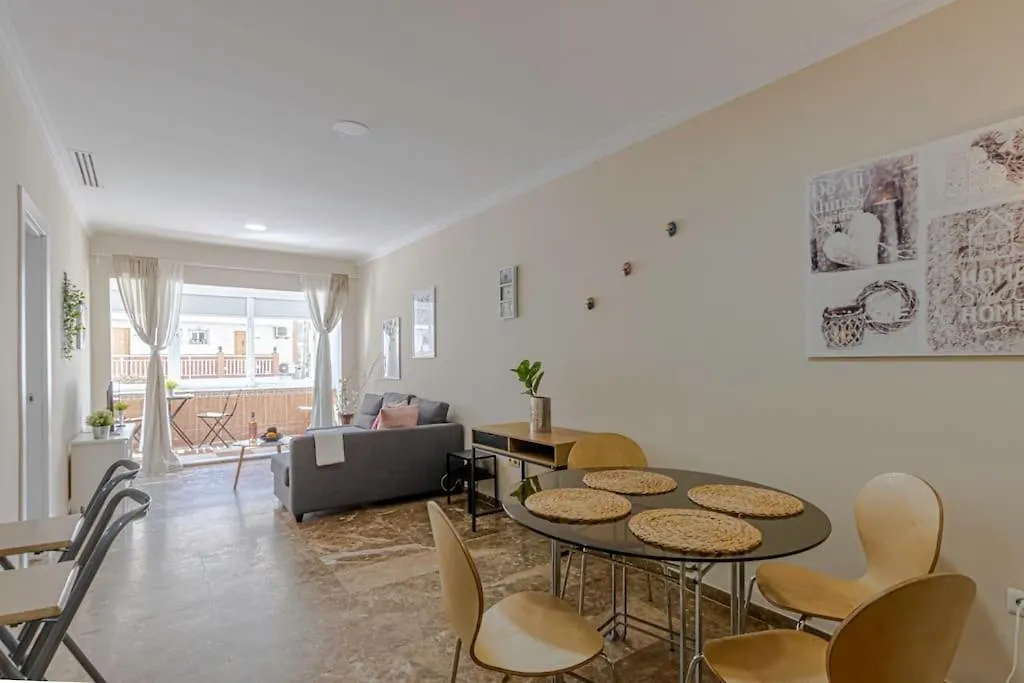 Bright Apt 50 Mt From The Beach 베날마데나코스타 0*,  스페인